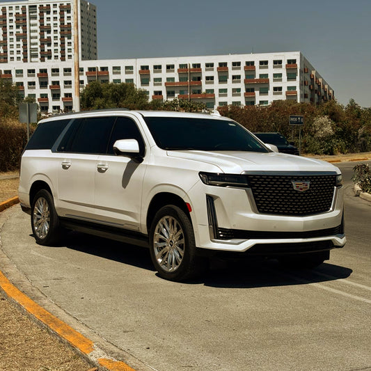 Renta Cadillac con chofer - Escalade ESV Premium Luxury Blindada 3 Plus para 7 pasajeros