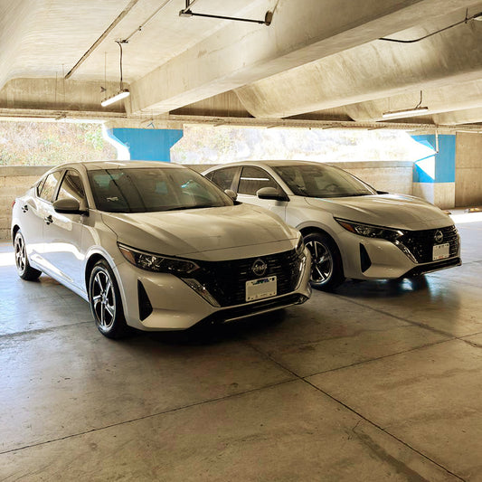 Renta Sentra con chofer para 4 pasajeros