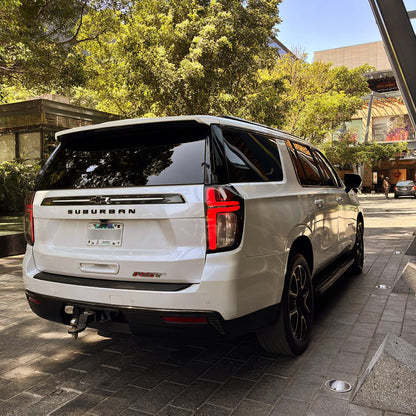 Renta Suburban con chofer para 6 pasajeros